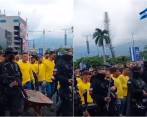 La “guerra” contra las pandillas ha dejado un sinnúmero de imágenes en El Salvador que le han dado la vuelta al mundo. FOTO: CAPTURAS DE VIDEO @eduardomenoni