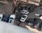 Los carros que estaban estacionados en el último piso del parqueadero cayeron en los niveles inferiores de la estructura. FOTO: TOMADA DE TWITTER @elpostdepanama