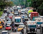 Varias vías de Medellín estarán cerradas por el Desfile de Silleteros. FOTO: JAIME PÉREZ 