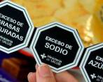 En Colombia se reglamentó la “Ley de Comida Chatarra”, que establece la obligatoriedad de un etiquetado frontal de advertencia en los alimentos ultraprocesados. Foto: Colprensa