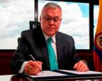 El ministro de Justicia, Néstor Osuna, presentó la reforma con la que espera eliminar delitos como la injuria, la calumnia y el incesto. Hay polémica. Foto: Colprensa