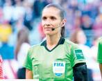 Mary Blanco hizo parte de la terna arbitral de la final del Mundial Femenino Sub-20 de Costa Rica en 2022, entre España y Japón. La acompañaron las venezolanas Emikar Calderas y Migdalia Rodríguez. FOTO GETTY
