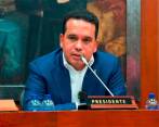 Más allá de partidos y principios: el senador Trujillo es todo un cazador de poder