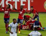 Vladimir Hernández celebra el primer tanto en la victoria 2-1 del DIM ante 9 de Octubre por Copa Sudamericana. FOTO MANUEL SALDARRIAGA