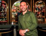 El bartender australiano Tim Phillips en Medellín. FOTO Jaime Pérez 