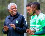 Francisco Maturana se encuentra bien de salud después del susto en el partido de Superliga. FOTO JAIME PÉREZ