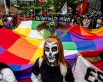 En distintas ciudades de Colombia la jornada de protesta se adelantó de manera pacífica, pero al final de la jornada hubo disturbios y afectaciones al transporte público. FOTO Julio césar herrera