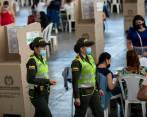 Entre algunos de los argumentos contra la reforma que le permitiría votar a la Fuerza Pública se planteó que la Policía y el Ejército podrían politizarse. FOTO CAMILO SUÁREZ