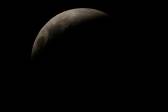 Como podría verse desde Colombia, el Planetario de Medellín invitó a los aficionados a tomar sus propias fotografías y calcular el tiempo exacto de ocultación. FOTO: EFE