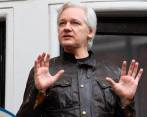 Niegan libertad de Assange por riesgo de fuga en Londres