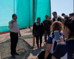 Abel Cruz Gutiérrez ha instalado unos 3.000 “atrapanieblas” en Suramérica para llevar agua a los necesitados. FOTO EL PAÍS