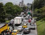 Los primeros en salir de circulación cuando arranque la contingencia ambiental serán camiones y volquetas. FOTO: MANUEL SALDARRIAGA