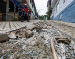 Las quejas de la comunidad también radican en el poco avance de las obras, en las que se han abierto varios frentes sin continuar. FOTO: Manuel Saldarriaga