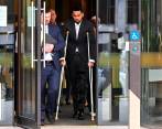 El tenista Nick Kyrgios abandona el Tribunal de Magistrados del Territorio de la Capital Australiana en Canberra, Australia. FOTO: EFE
