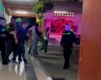 Henry Alonso Vargas fue retirado por la policía del colegio el pasado 5 de mayo en medio del repudio de la comunidad educativa. FOTO: CORTESÍA