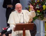 Papa Francisco también habló en el documental sobre el poco dinero que gasta en sí mismo. Foto: Juan Antonio Sánchez
