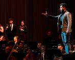 El tenor Andrés Agudelo en uno de los ensayos de La Traviata. FOTO Cortesía 