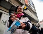 Las farmacias donde se vende legalmente la marihuana en Uruguay no dan abasto con la demanda de los consumidores, que en ocasiones optan por el mercado irregular.. FOTO gETTY