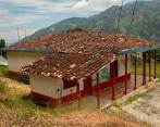La escuela de la vereda El Guadual será reemplazada por aulas móviles. FOTOS Cortesía