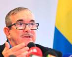 El jefe de Comunes, Rodrigo Londoño, aseguró que está dispuesto a ayudar a que la mesa de diálogo con el ELN avance. Pidió reconocimiento político para la Segunda Marquetalia de Iván Márquez. FOTO Colprensa