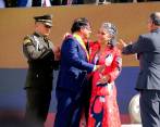 La senadora por el Pacto Histórico María José Pizarro relató que solo pudo vivir con sus padres hasta que tuvo 10 años. FOTO: Twitter de María José Pizarro.