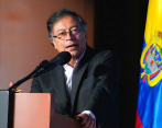 El jefe de Estado aseguró que es una “lástima que la Corte Constitucional restrinja la prohibición solo a funcionarios elegidos”. FOTO: PRESIDENCIA