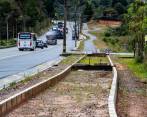 En el tramo de la vía a Guarne los trabajos permanecen frenados luego una suspensión del contrato. FOTO Jaime Pérez