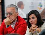 El superintendente de Servicios, Dagoberto Quiroga, y la ministra de Minas y Energía, Irene Vélez. FOTO: Cortesía Superservicios
