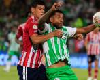 Nacional y Junior juegan en el Atanasio. FOTO JAIME PÉREZ