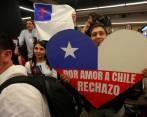 Chile rechazó nueva Constitución y Boric quedó contra las cuerdas