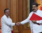 Los presidentes de Colombia, Gustavo Petro, y Venezuela, Nicolás Maduro, se reunieron en Caracas el pasado martes. Allí, Petro instó a Venezuela a realizar elecciones con garantías claras. FOTO AFP