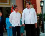 El presidente Gustavo Petro visitó a Nicolás Maduro en Caracas para invitarlo a que Venezuela regrese al sistema interamericano de Derechos Humanos. FOTO: Cortesía