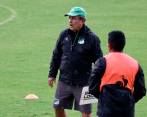 El técnico Jorge Luis Pintos, es uno de los que está hoy en el ojo del huracán por la crisis deportiva del Cali. FOTO @AsoDeporCali