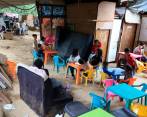 La mayor preocupación tras quedarse sin energía son los 50 niños que viven allí, pues la poca comida que hay para alimentarlos podría descomponerse. FOTOS: MANUEL SALDARRIAGA