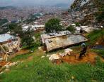 Son 900 los habitantes de este sector de Villatina que se verían afectados por el desalojo. FOTO manuel saldarriaga