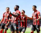 El festejo de Jéfferson Lerma junto a sus compañeros. FOTO @afcbournemouth