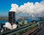 Fábrica de acero destinado a las industrias automotriz, electrodomésticos, entre otras aplicaciones en Duisburg, Alemania. FOTO Getty