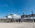 Despedida de los 36 tripulantes de las Fuerzas Militares de Colombia. FOTO Ministerio de Defensa