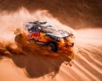 La suerte, en materia de resultados, no acompaña por ahora al español Carlos Sainz, pero aún sigue en competencia. FOTO efe