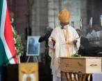 El arzobispo tuvo un funeral de Estado en Ciudad del Cabo. FOTO EFE 