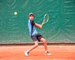 El antioqueño Alejandro Arcila es uno de los jóvenes con gran futuro en el tenis nacional, lleva un proceso que lo podría instalar en la élite. FOTO CORTESÍA 
