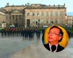 Un fuerte aguacero hizo que la ceremonia quedara suspendida. FOTOS: PRESIDENCIA Y COLPRENSA