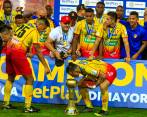 El Deportivo Pereira, último campeón del fútbol colombiano, es de los equipos que tendrá la responsabilidad este año de mejorar la imagen de la Liga local a nivel internacional. FOTO manuel saldarriaga