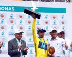 Iván Sosa cerró de manera triunfal su temporada. El próximo año el cundinamarqués seguirá en la escuadra española. FOTO: TWITTER TOUR DE LANGKAWI