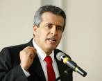 Luis Fernando Velasco se ha convertido en una pieza clave para el gobierno de Gustavo Petro. Foto: Colprensa-Juan Páez