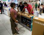 En el Día sin IVA, los televisores son de los productos más solicitados, según Fenalco. FOTO JULIO CÉSAR HERRERA