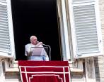 El Papa Francisco aprovechó su Ángelus dominical para pedir diálogo en Nicaragua por la persecusión de Daniel Ortega a la Iglesia católica. FOTO: EFE