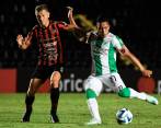 El mediocampista Sebastián Gómez tuvo un buen desempeño con Atlético Nacional frente a Patronato. El próximo juego será en casa. FOTO AFP