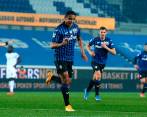 El colombiano Luis Fernando Muriel celebra el tanto que marcó ante Spezia por la Serie A de Italia. FOTO EFE