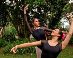 El encuentro se realizará el sábado 29 y domingo 30 de abril en Palermo Cultural. Las bailarinas se preparan para el evento. Foto: Carlos Velázquez. 